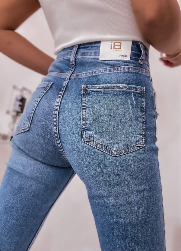 SPODNIE JEANSOWE SLIM Z PRZETARCIAMI-604876